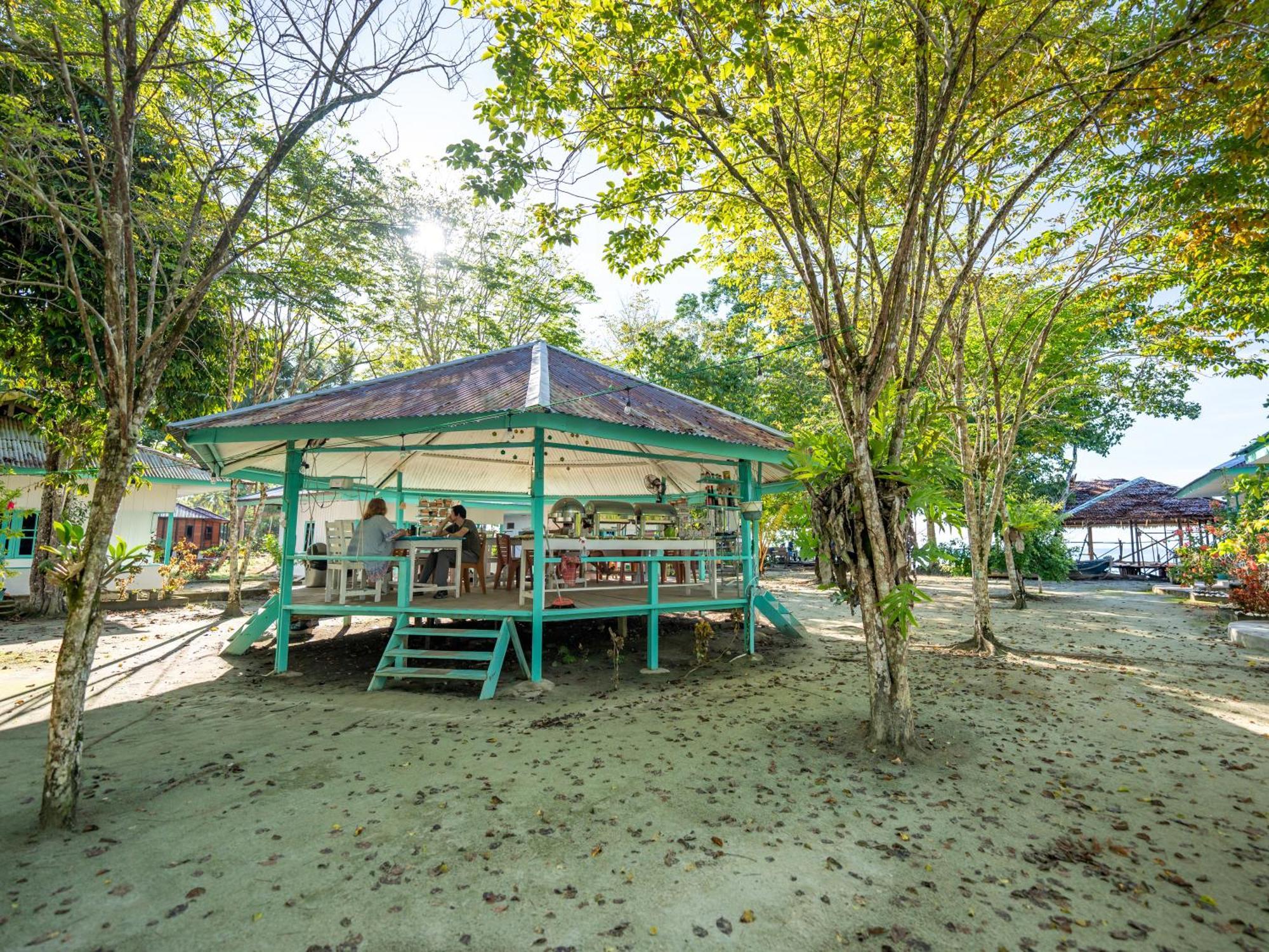 Scuba Republic Beach Bungalows Tapokreng ภายนอก รูปภาพ