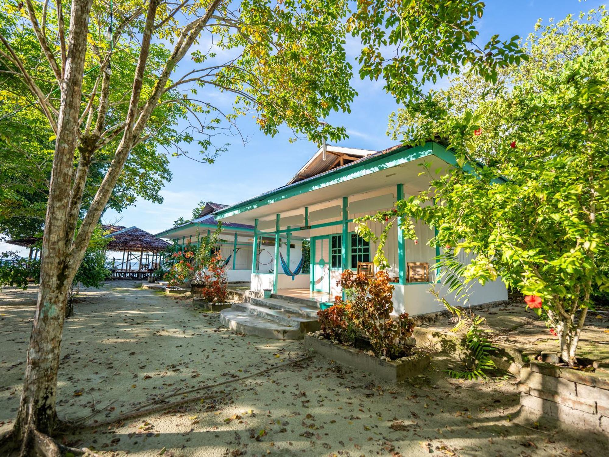 Scuba Republic Beach Bungalows Tapokreng ภายนอก รูปภาพ